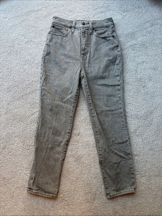 Madewell Denim - Women's Madewell The Momjean High-Rise Straight Jeans — Gray